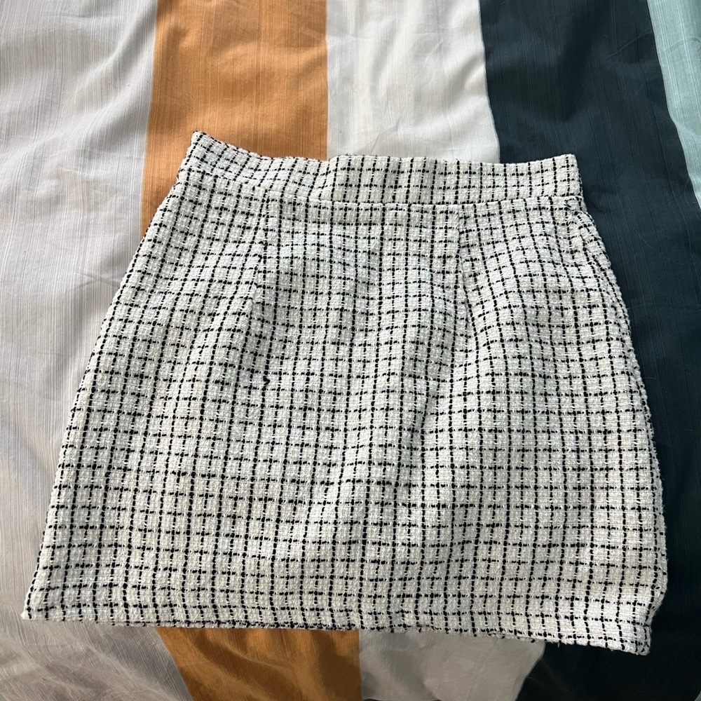 Tweed skirt